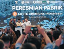 Presiden Prabowo Meresmikan Pabrik Petrokimia Indonesia Senilai USD3,9 Miliar di Cilegon