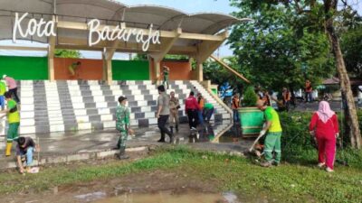 TNI–Polri Dan Pemkab OKU Bergerak Bersama Bersih Bersih Taman Kota Baturaja Ogan Komering Ulu